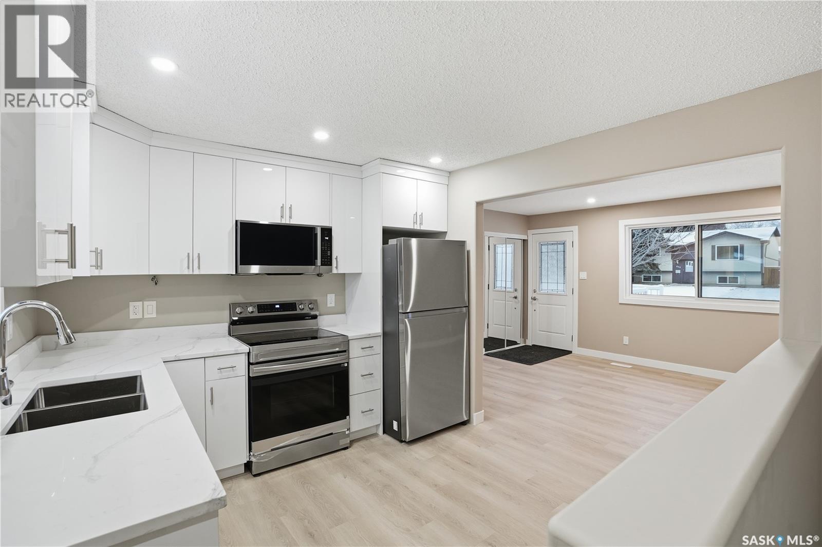 869 Macklem Drive, Saskatoon, Saskatchewan  S7L 4K1 - Photo 16 - SK026009