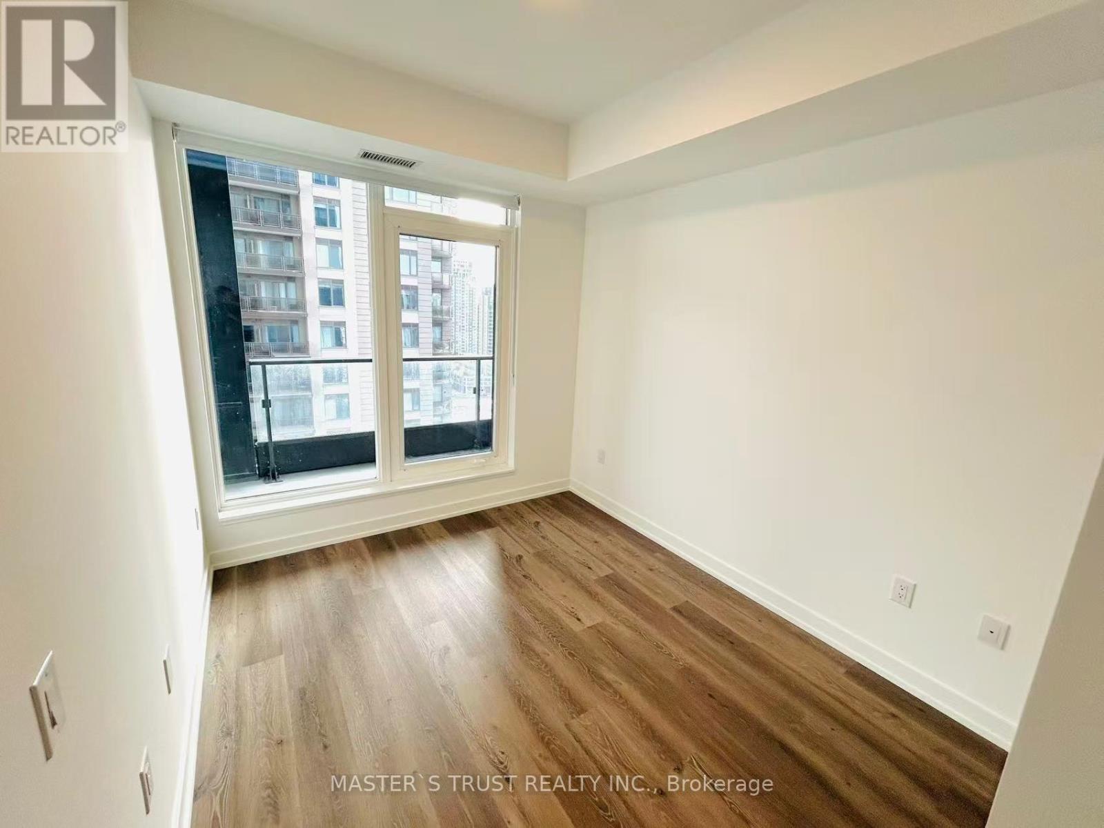 2007 - 395 Square One Drive, Mississauga, Ontario  L5B 0P6 - Photo 17 - W12655240