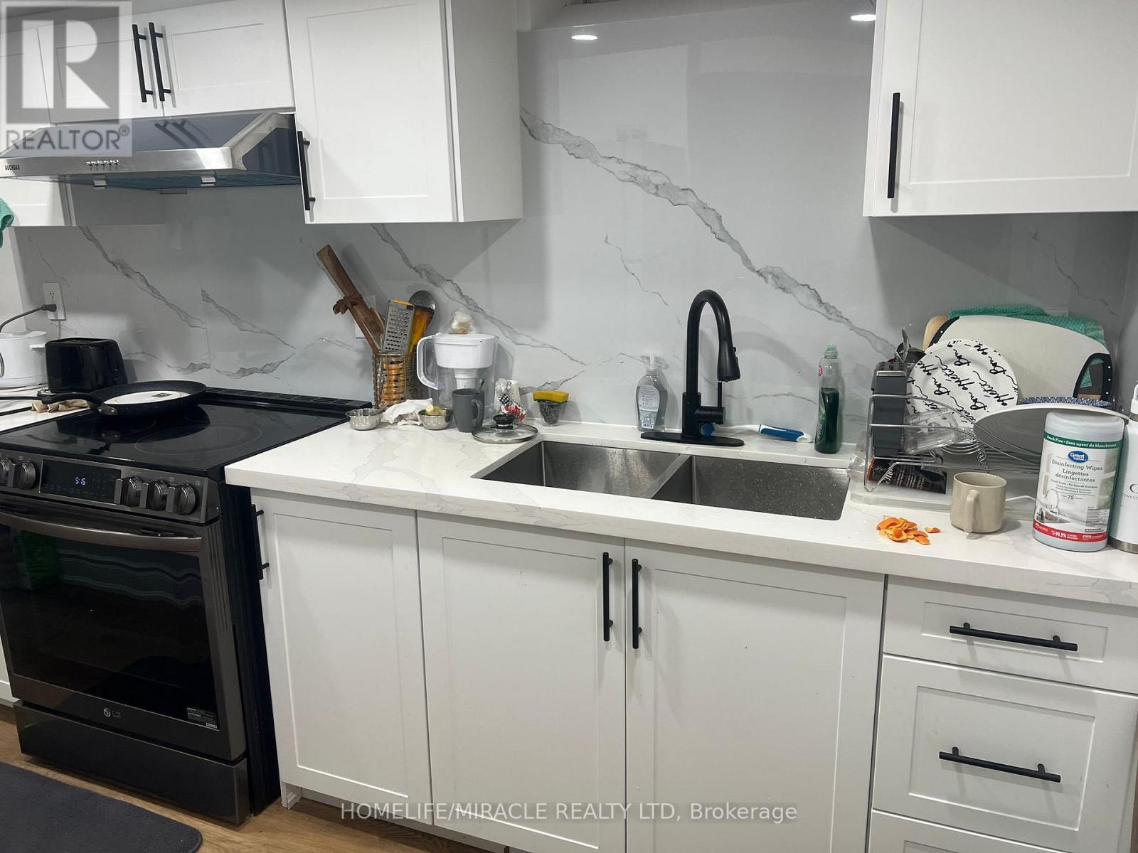 115 Tiller Trail, Brampton, Ontario  L6X 4S9 - Photo 6 - W12655242