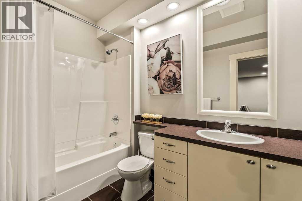 19 Sienna Ridge Bay Sw, Calgary, Alberta  T3H 3T2 - Photo 42 - A2276087