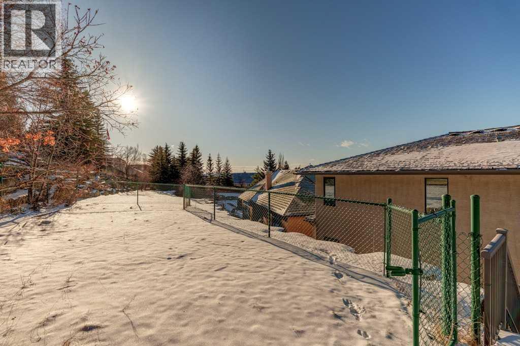 19 Sienna Ridge Bay Sw, Calgary, Alberta  T3H 3T2 - Photo 45 - A2276087