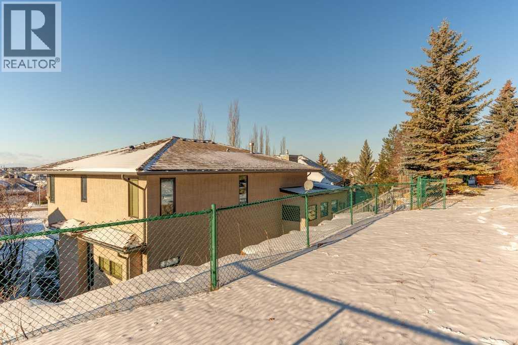 19 Sienna Ridge Bay Sw, Calgary, Alberta  T3H 3T2 - Photo 46 - A2276087