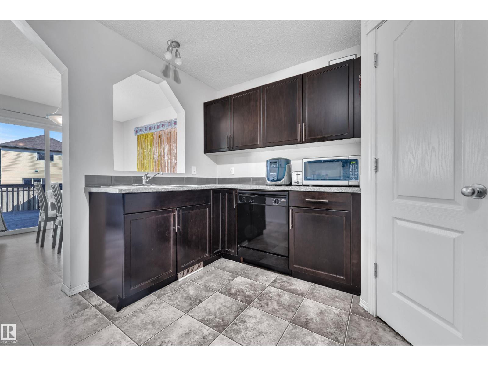 6152 13 Av Sw, Edmonton, Alberta  T6X 0M6 - Photo 12 - E4468834