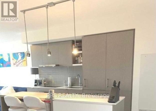 2805 - 88 Harbour Street, Toronto, Ontario  M5J 1B7 - Photo 8 - C12655300