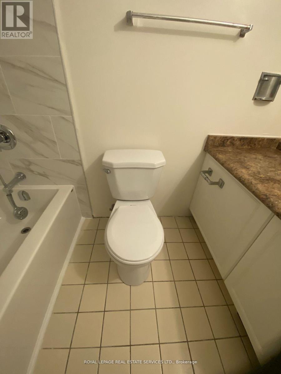 310 - 117 Gerrard Street E, Toronto, Ontario  M5B 2L4 - Photo 14 - C12655304