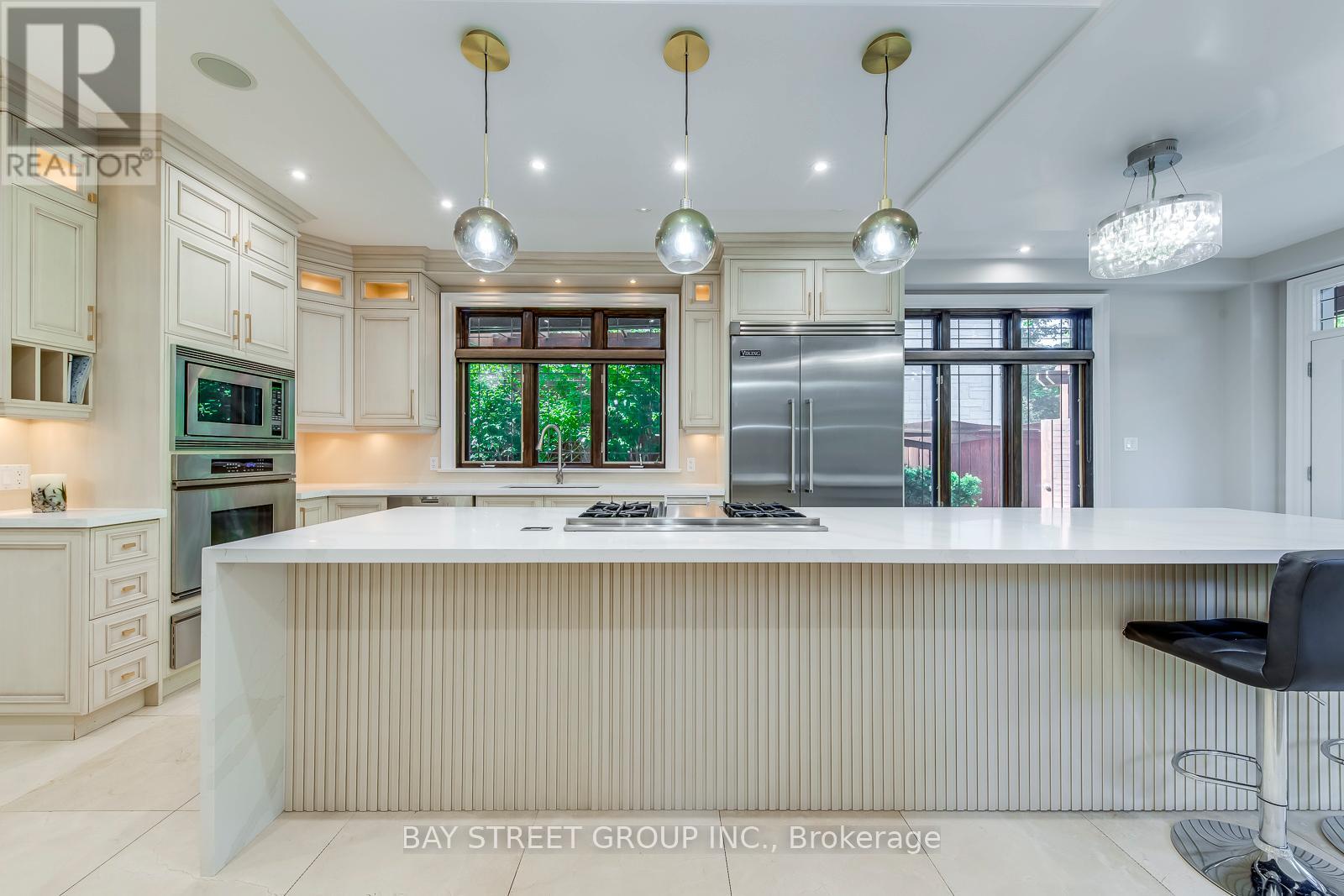 452 Avon Crescent, Oakville, Ontario  L6J 2T3 - Photo 22 - W12655302