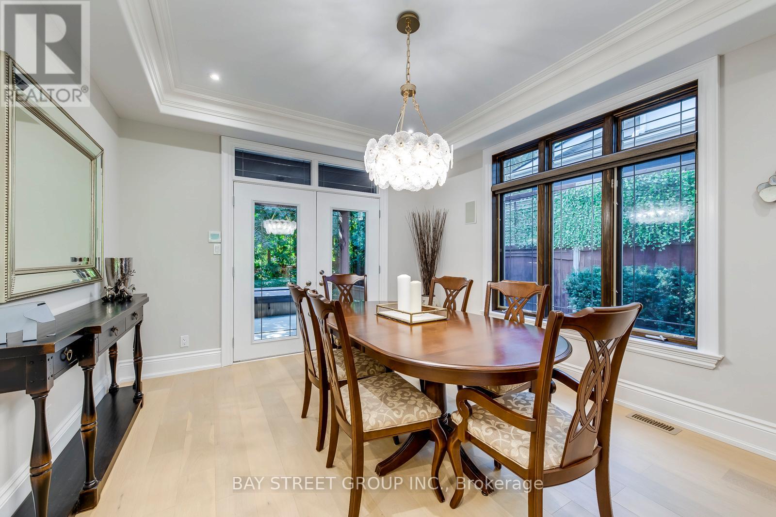 452 Avon Crescent, Oakville, Ontario  L6J 2T3 - Photo 25 - W12655302