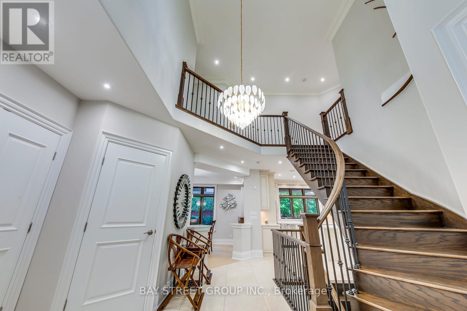 452 Avon Crescent, Oakville, Ontario  L6J 2T3 - Photo 29 - W12655302