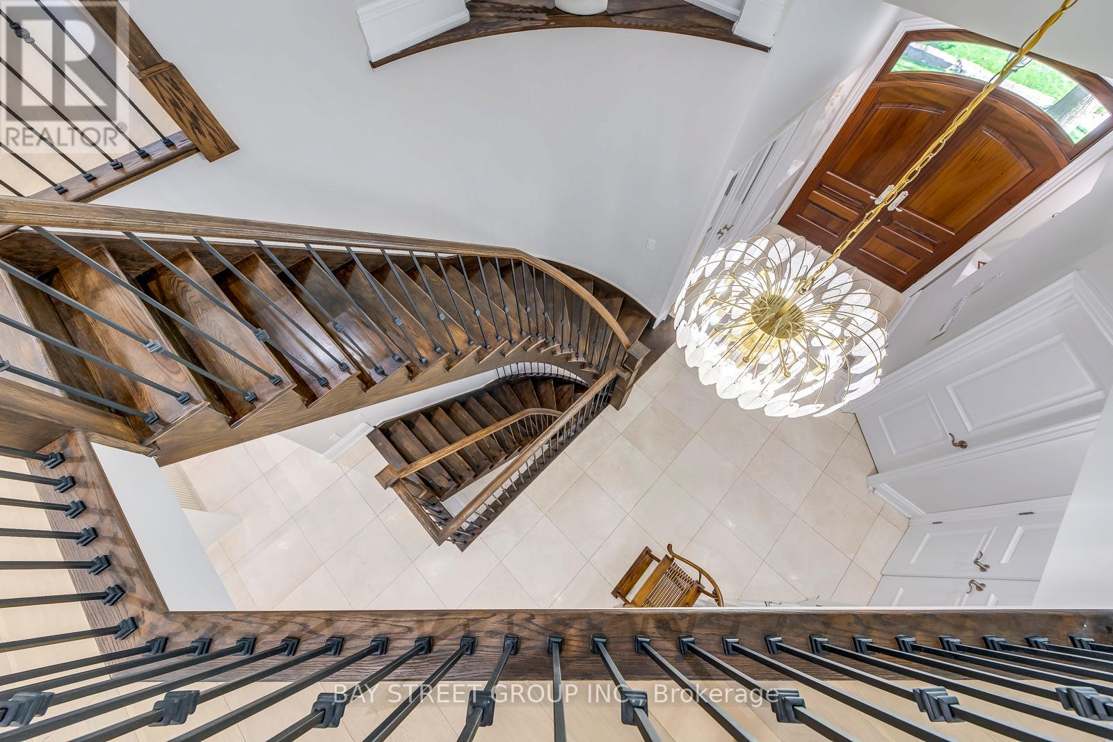 452 Avon Crescent, Oakville, Ontario  L6J 2T3 - Photo 30 - W12655302