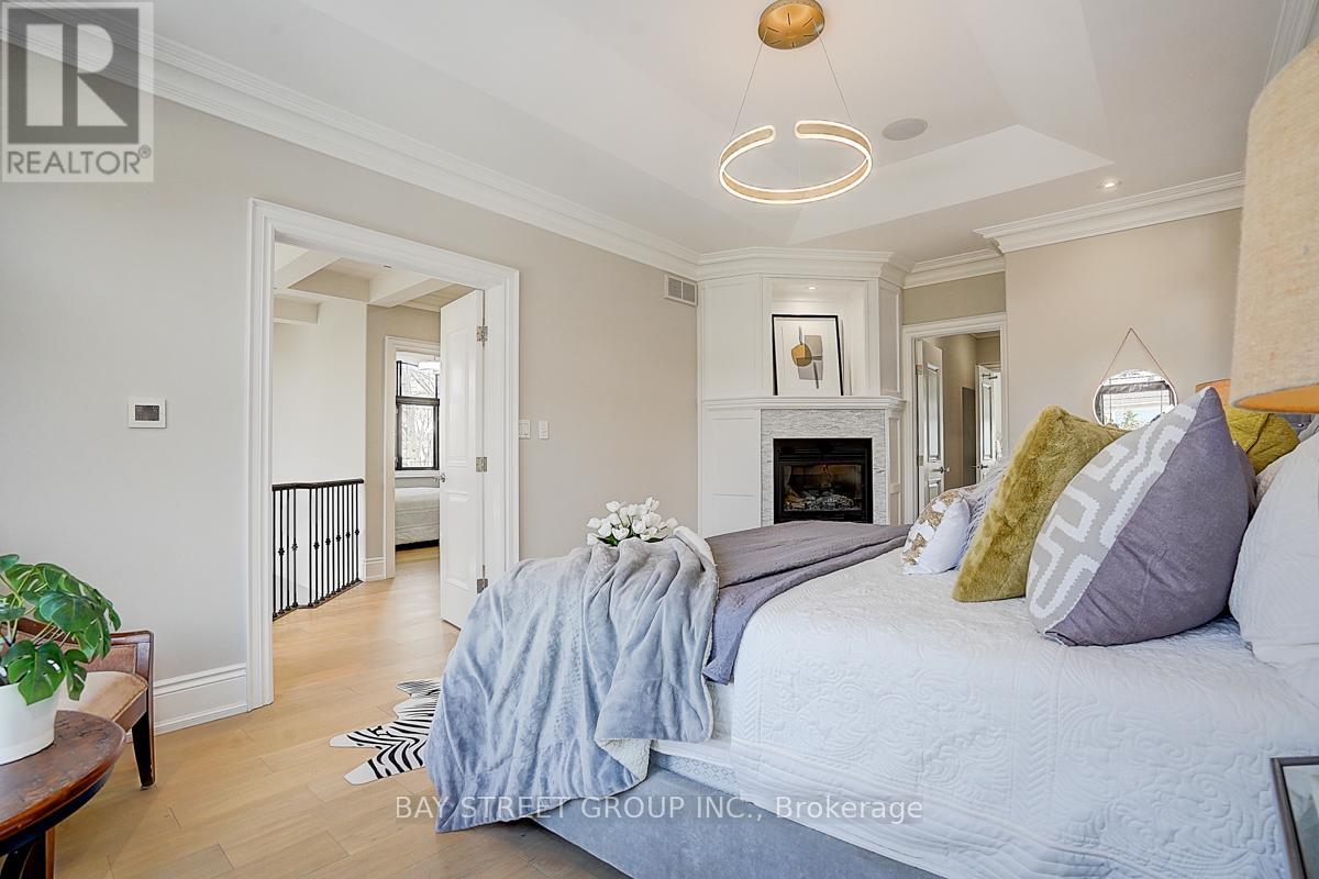 452 Avon Crescent, Oakville, Ontario  L6J 2T3 - Photo 31 - W12655302