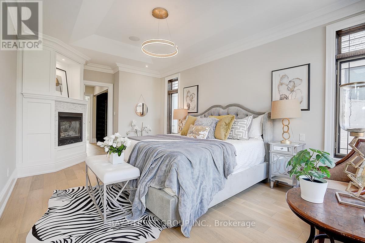 452 Avon Crescent, Oakville, Ontario  L6J 2T3 - Photo 33 - W12655302