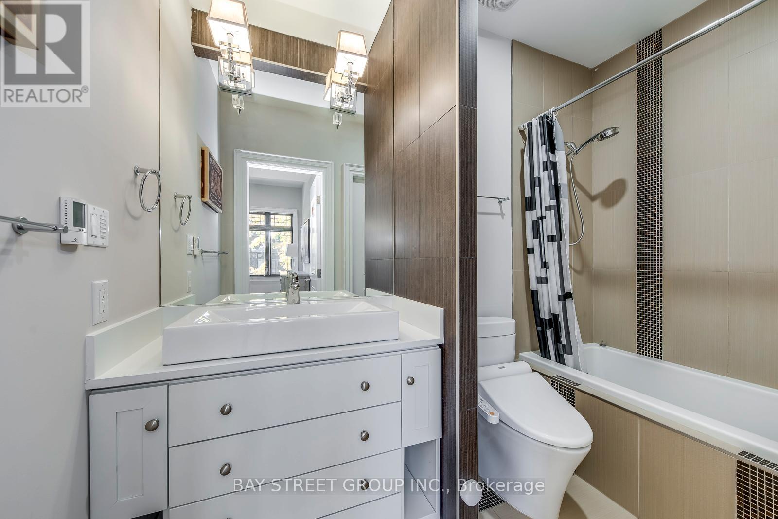 452 Avon Crescent, Oakville, Ontario  L6J 2T3 - Photo 42 - W12655302