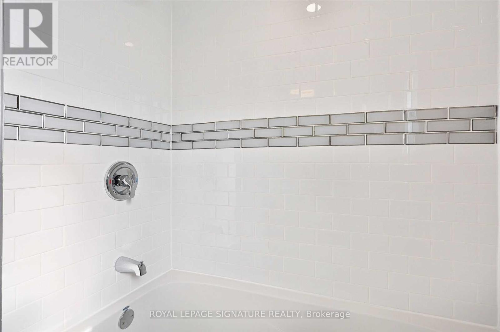 Upper Unit - 47 South Edgely Avenue, Toronto, Ontario  M1N 3K9 - Photo 12 - E12655316