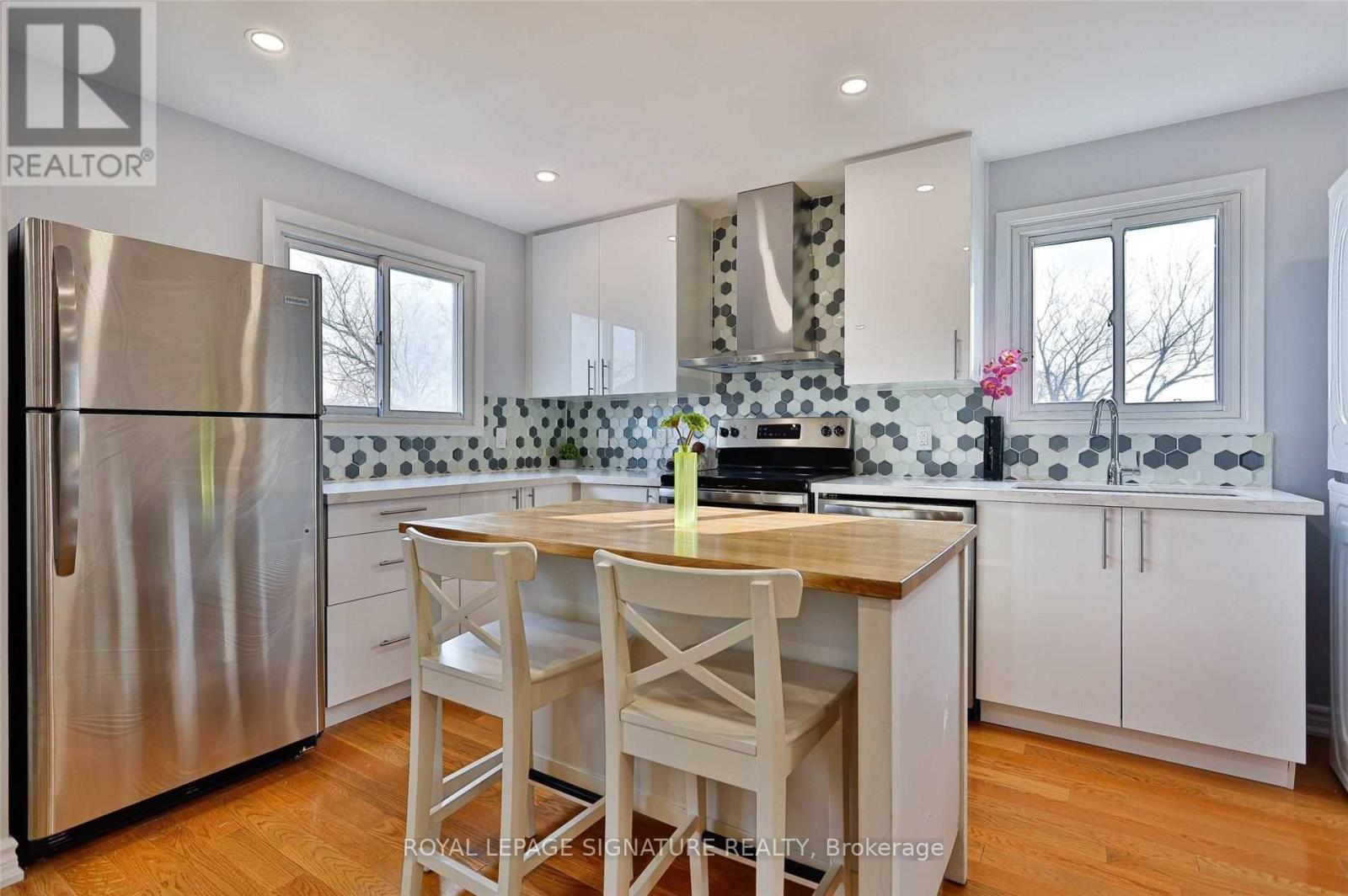 Upper Unit - 47 South Edgely Avenue, Toronto, Ontario  M1N 3K9 - Photo 7 - E12655316