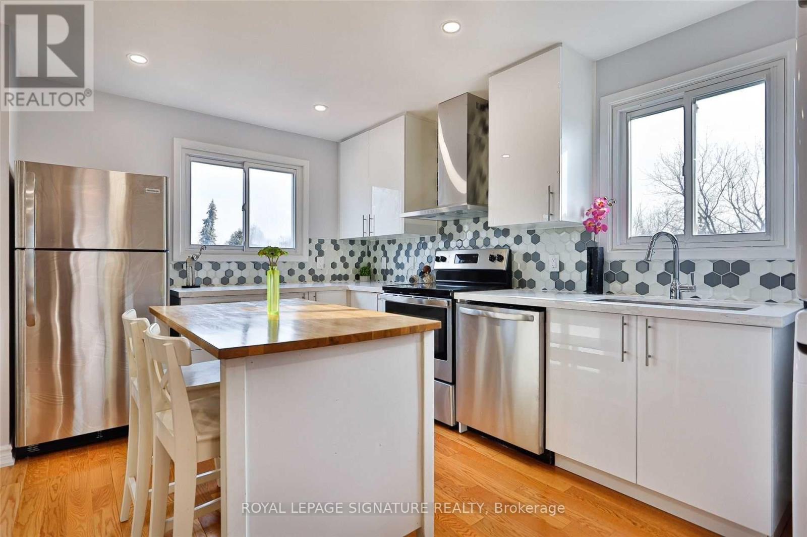 Upper Unit - 47 South Edgely Avenue, Toronto, Ontario  M1N 3K9 - Photo 9 - E12655316