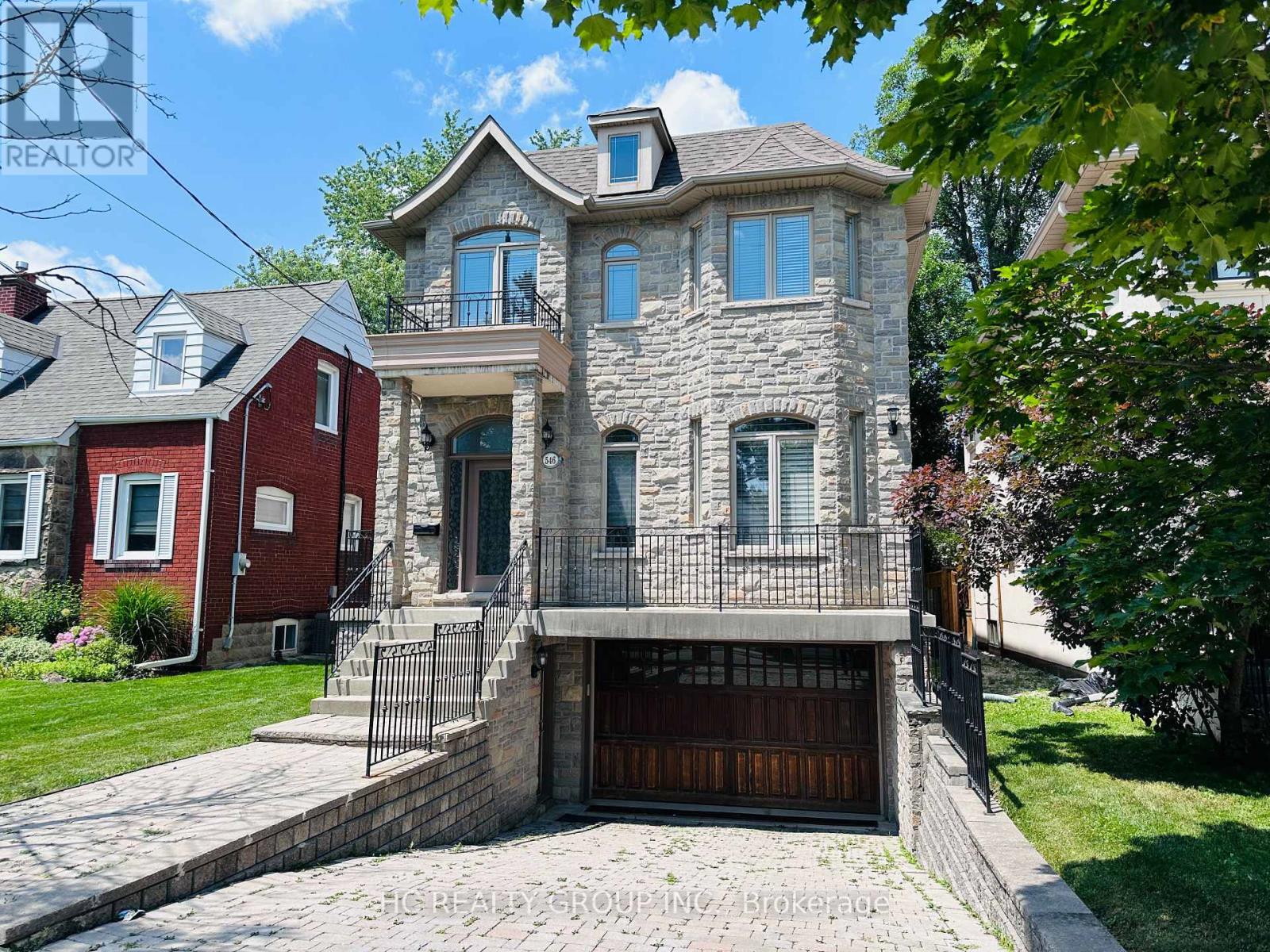 546 MELROSE AVENUE, Toronto, Ontario