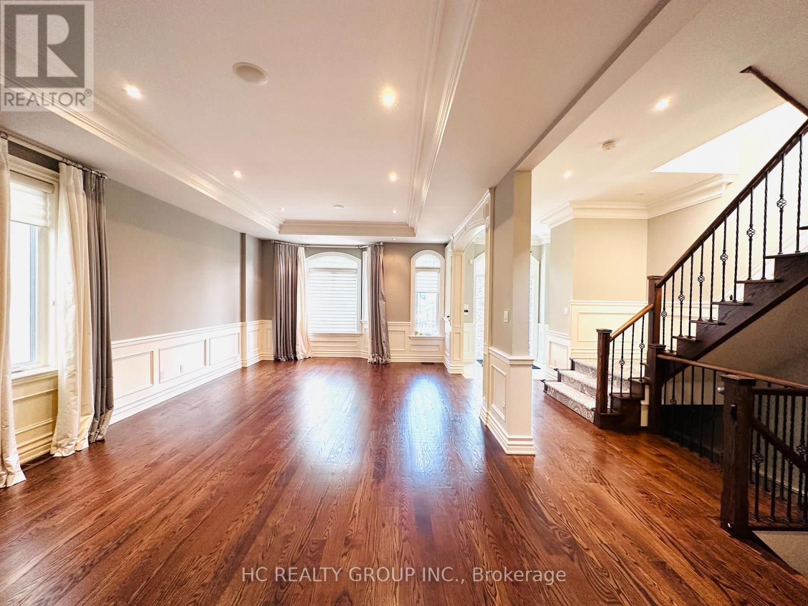 546 Melrose Avenue, Toronto, Ontario  M5M 2A3 - Photo 4 - C12655318