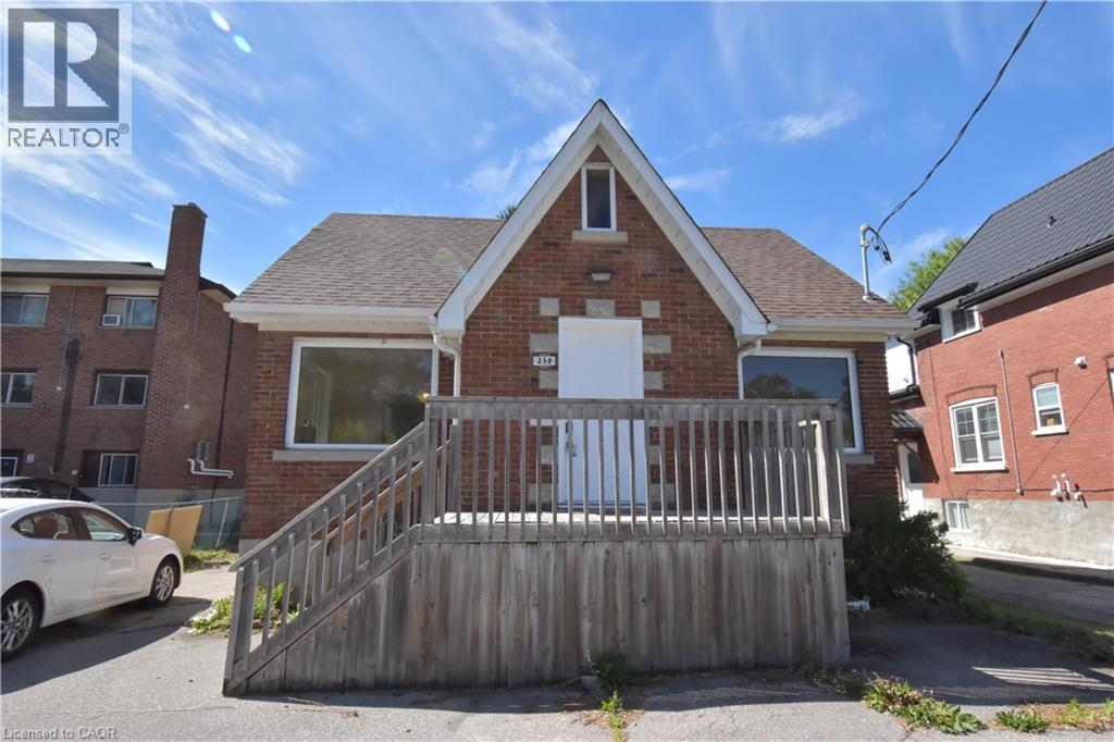238 Lowther Street N, Cambridge, Ontario  N3H 1Y1 - Photo 2 - 40795447
