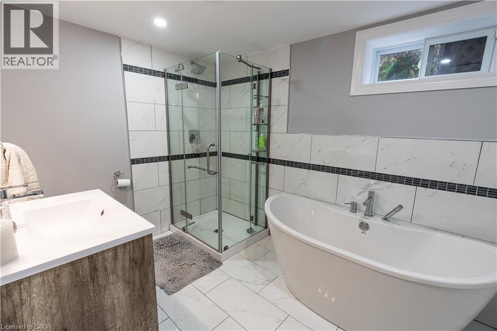 19 Russell Street, Brantford, Ontario  N3R 1Y8 - Photo 25 - 40790586