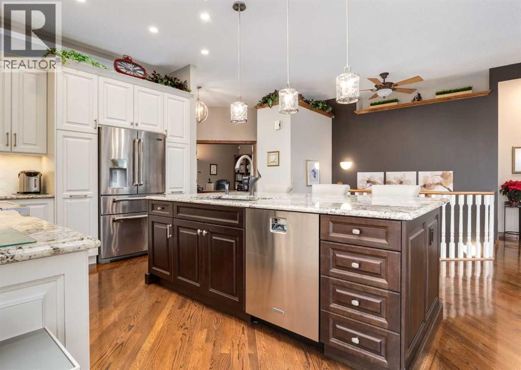 10308 Tuscany Hills Way Nw, Calgary, Alberta  T3L 2A1 - Photo 7 - A2276210