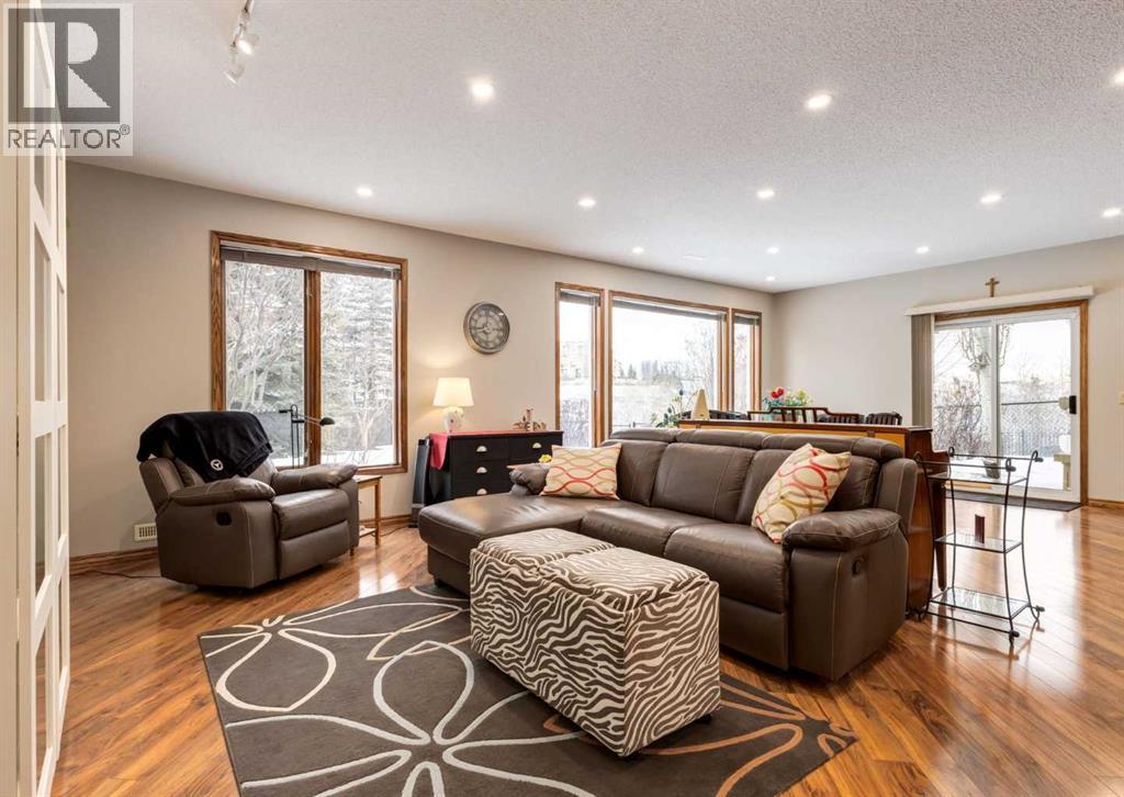 10308 Tuscany Hills Way Nw, Calgary, Alberta  T3L 2A1 - Photo 30 - A2276210