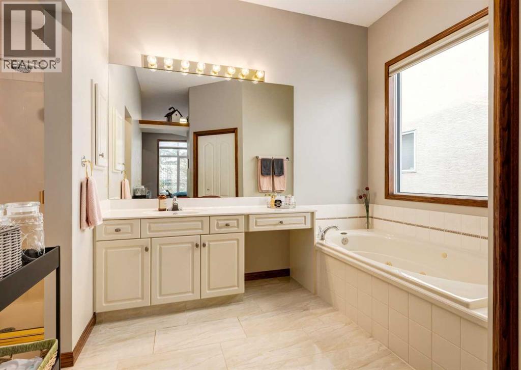 10308 Tuscany Hills Way Nw, Calgary, Alberta  T3L 2A1 - Photo 21 - A2276210