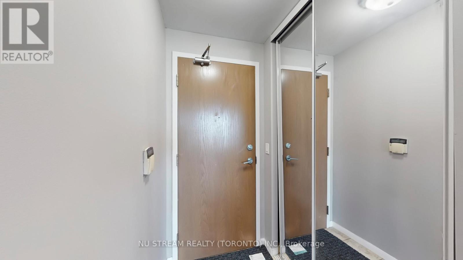 3006 - 219 Fort York Boulevard, Toronto, Ontario  M5V 1B1 - Photo 5 - C12655330