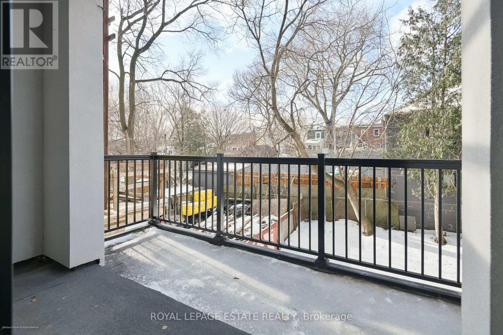 Main Floor - 506 Scarborough Road, Toronto, Ontario  M4E 3N2 - Photo 19 - E12655324