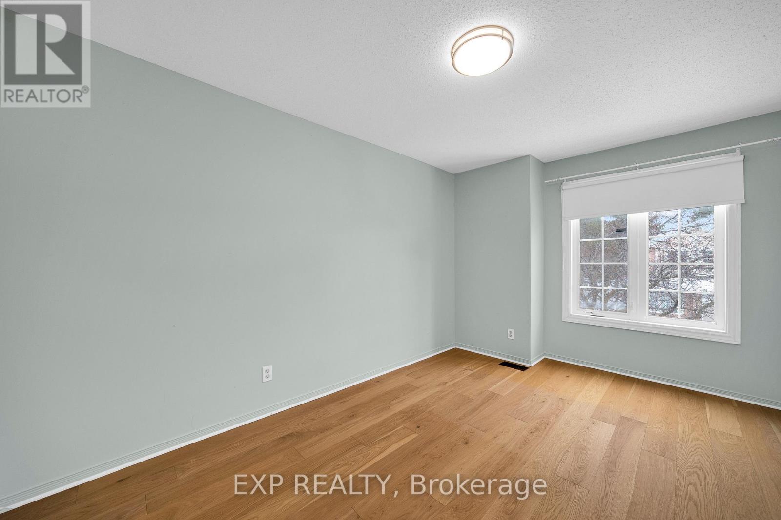 14 Sandcliffe Terrace, Ottawa, Ontario  K2G 5X1 - Photo 27 - X12655364