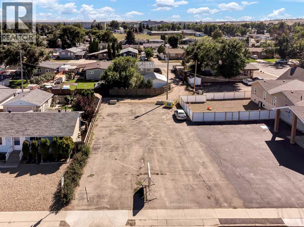 587 12 Street Nw, Medicine Hat, Alberta  T1A 6R3 - Photo 6 - A2276621