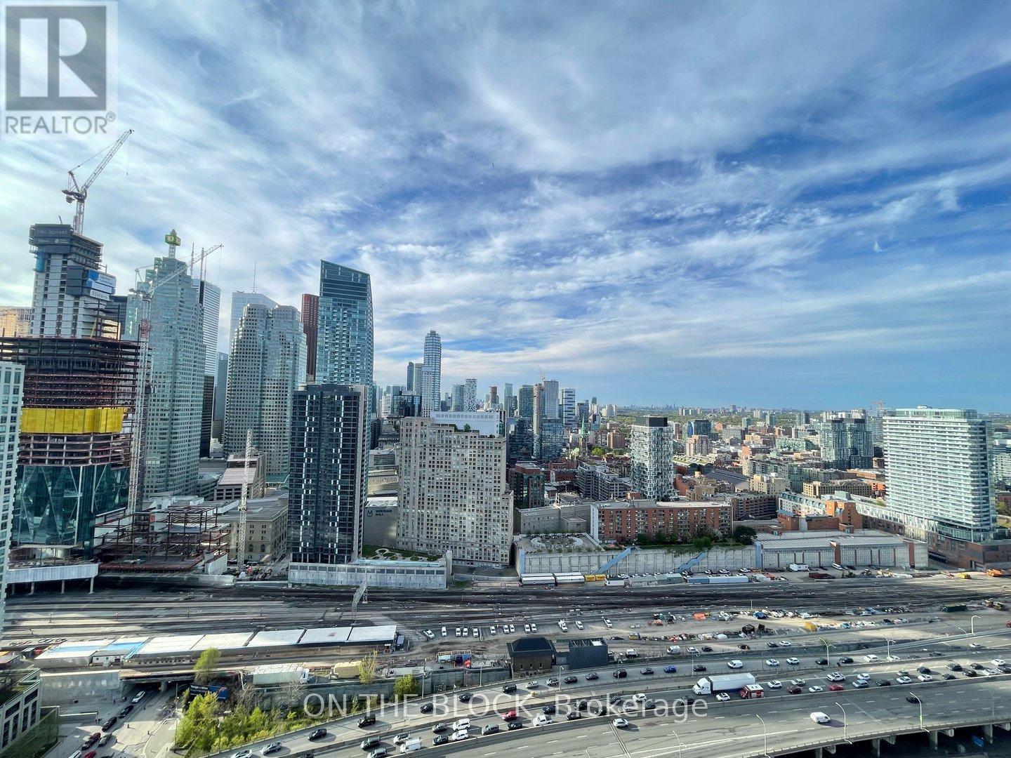 3405 - 28 Freeland Street, Toronto, Ontario  M5E 0E3 - Photo 3 - C12655344