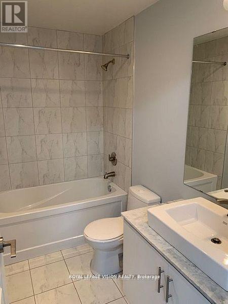 1107 - 1 The Esplanade, Toronto, Ontario M5E 0A8 - Photo 7 - C12655370