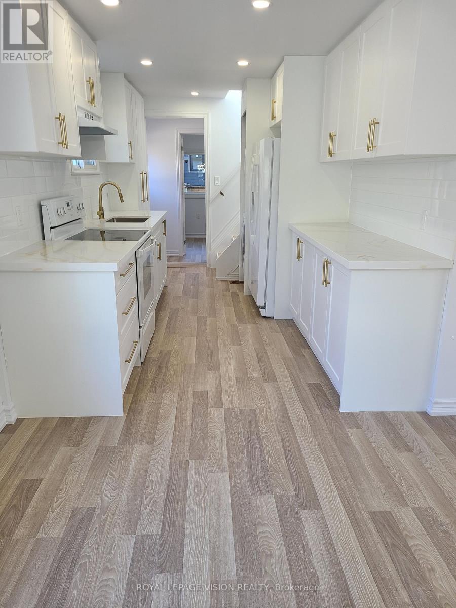 157 College Avenue, Oshawa, Ontario  L1J 1R3 - Photo 7 - E12655342