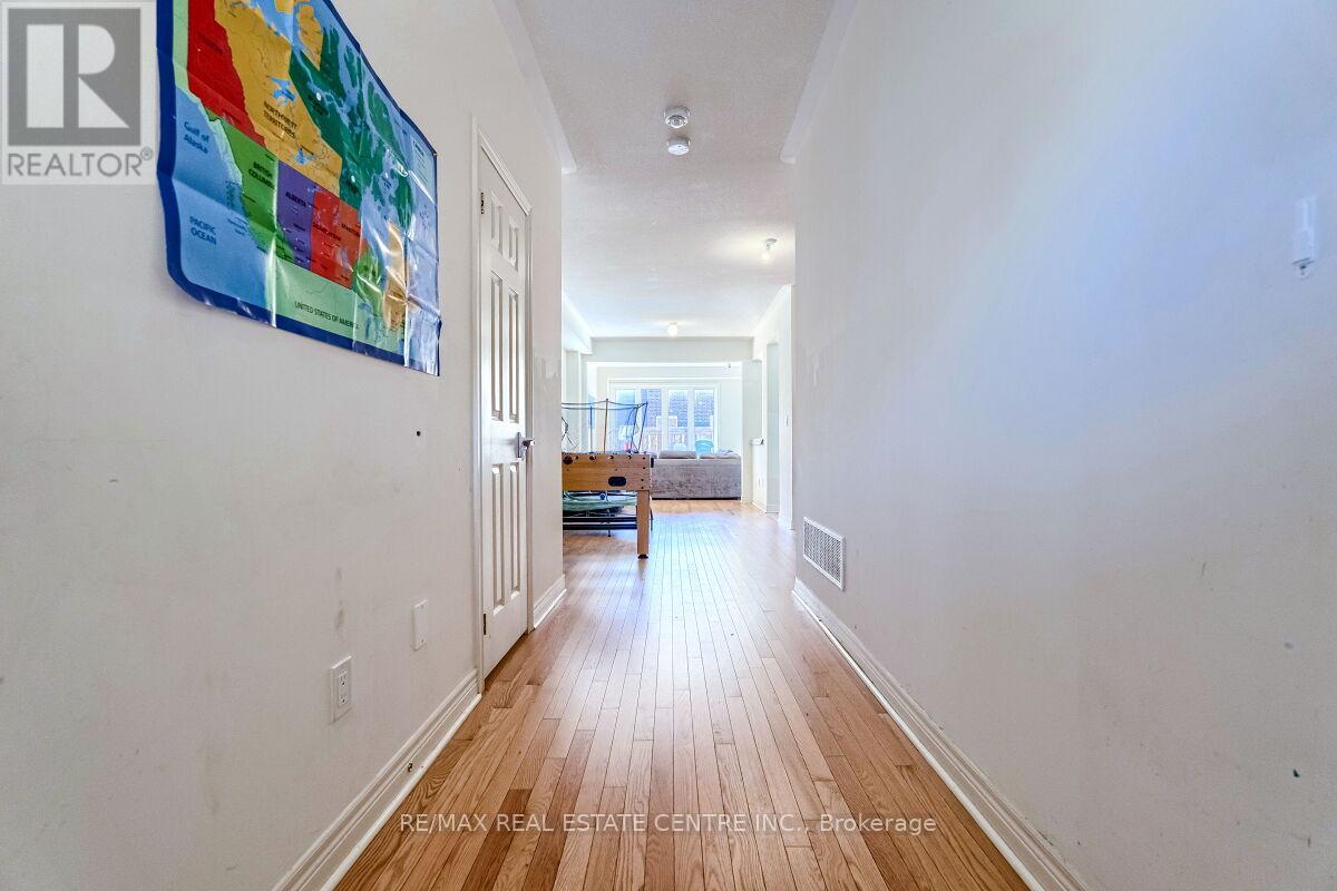 1193 Kettering Drive, Oshawa, Ontario  L1K 1A6 - Photo 8 - E12655380