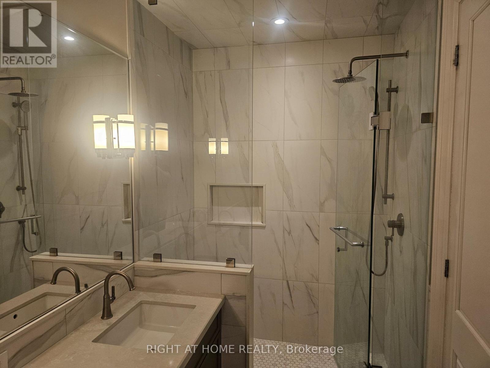 Ph02 - 208 Main St Unionville Street, Markham, Ontario  L3R 6J8 - Photo 21 - N12655356