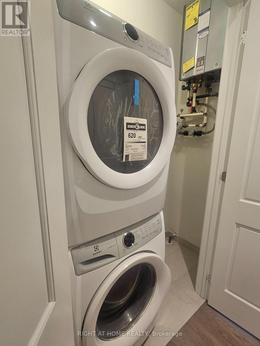 Ph02 - 208 Main St Unionville Street, Markham, Ontario  L3R 6J8 - Photo 26 - N12655356