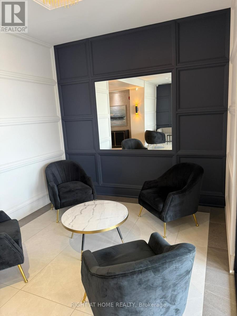 Ph02 - 208 Main St Unionville Street, Markham, Ontario  L3R 6J8 - Photo 3 - N12655356