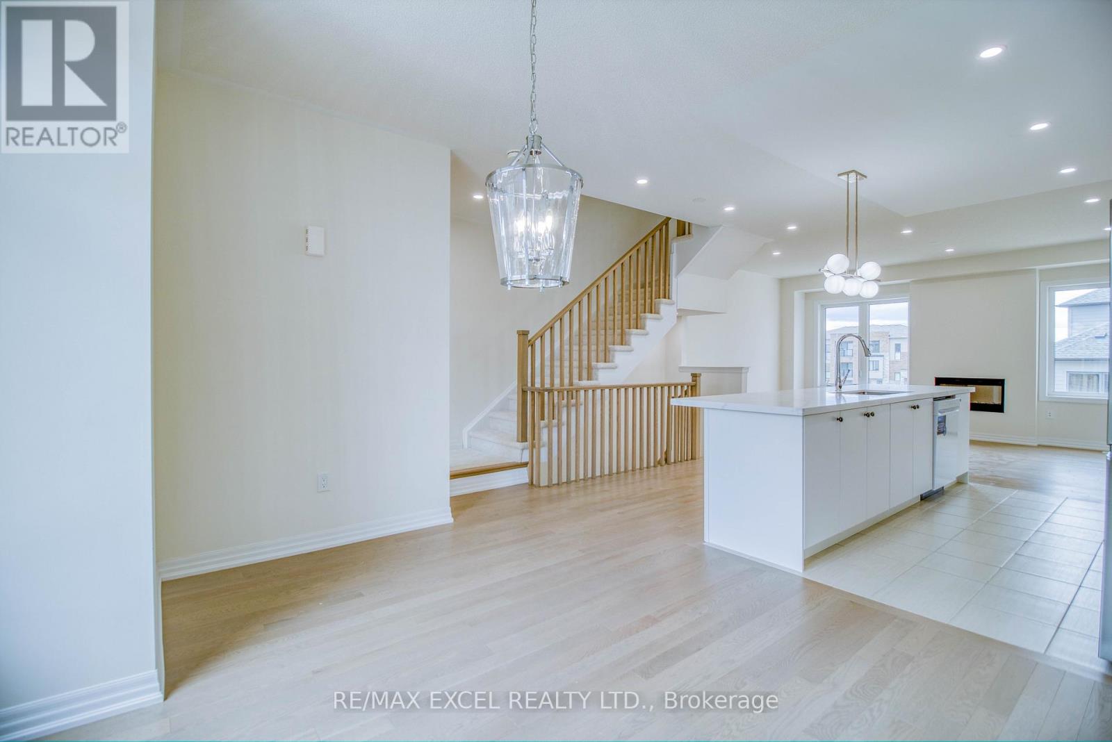 124 Solstice Circle, Newmarket, Ontario  L3X 0L7 - Photo 18 - N12655390