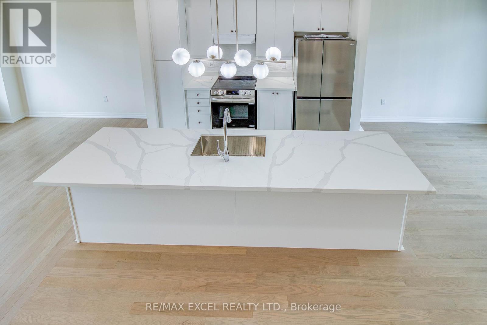 124 Solstice Circle, Newmarket, Ontario  L3X 0L7 - Photo 26 - N12655390