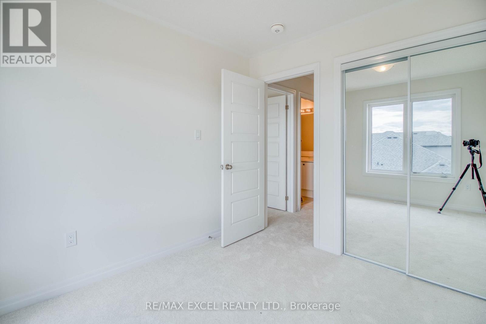 124 Solstice Circle, Newmarket, Ontario  L3X 0L7 - Photo 29 - N12655390