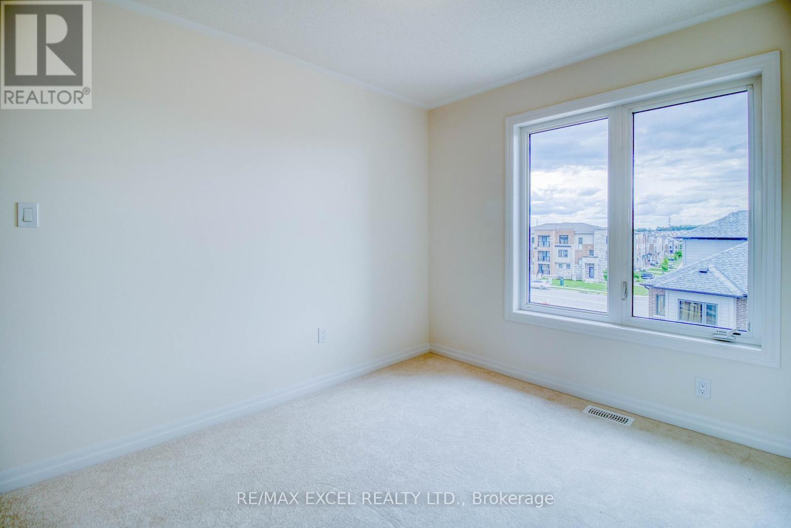 124 Solstice Circle, Newmarket, Ontario  L3X 0L7 - Photo 32 - N12655390