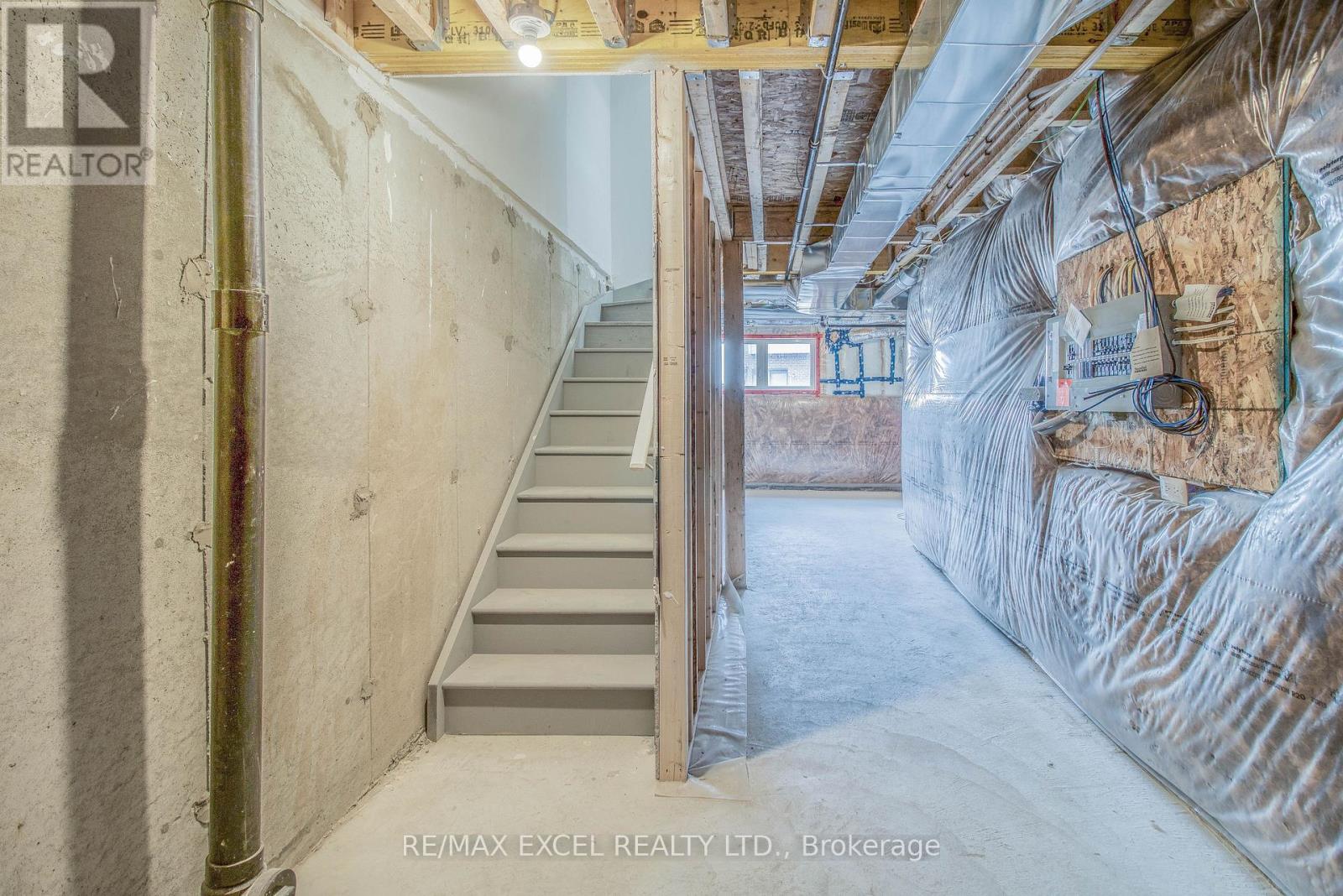 124 Solstice Circle, Newmarket, Ontario  L3X 0L7 - Photo 43 - N12655390