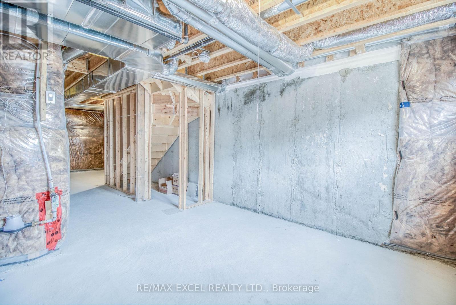 124 Solstice Circle, Newmarket, Ontario  L3X 0L7 - Photo 45 - N12655390