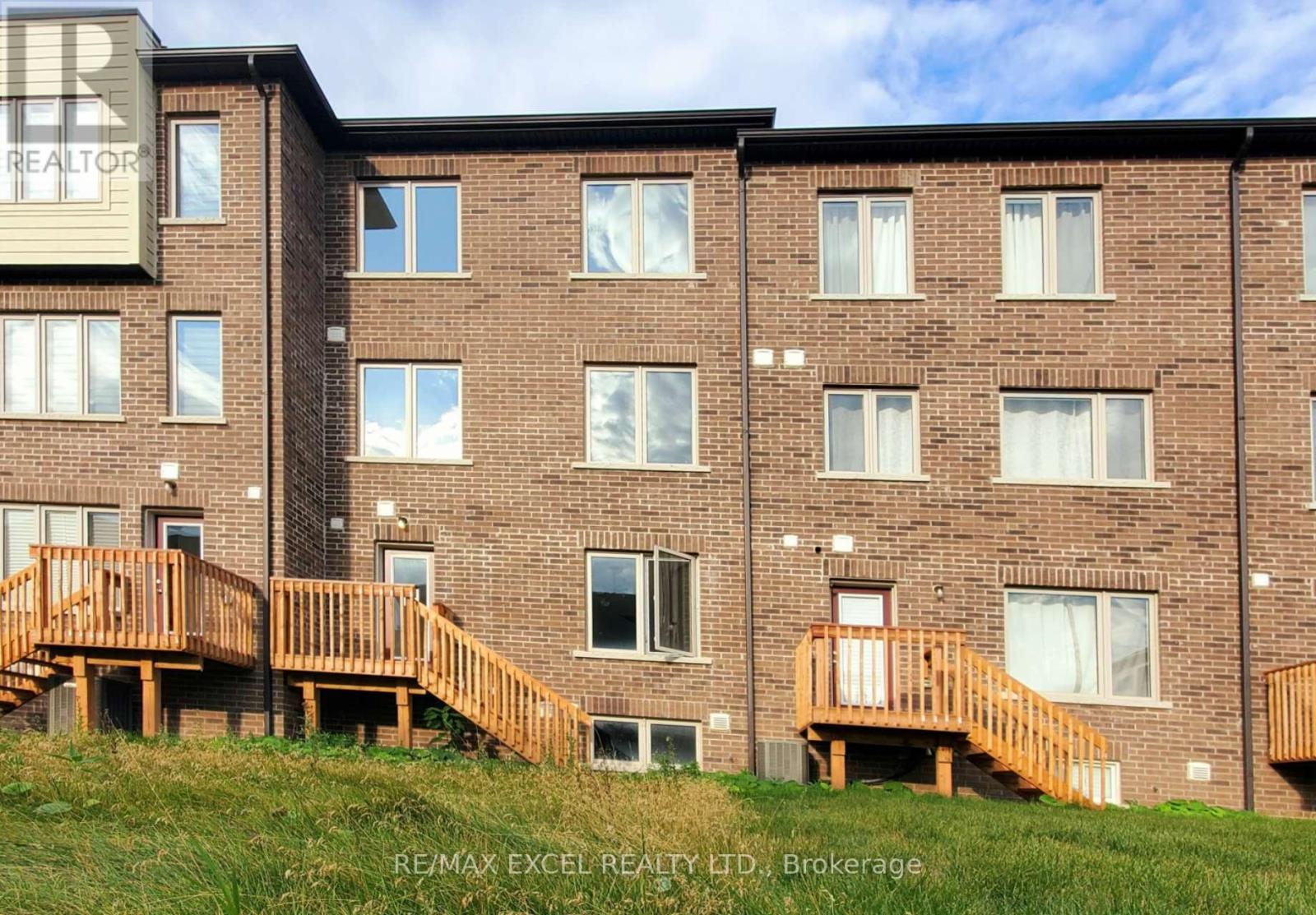 124 Solstice Circle, Newmarket, Ontario  L3X 0L7 - Photo 49 - N12655390