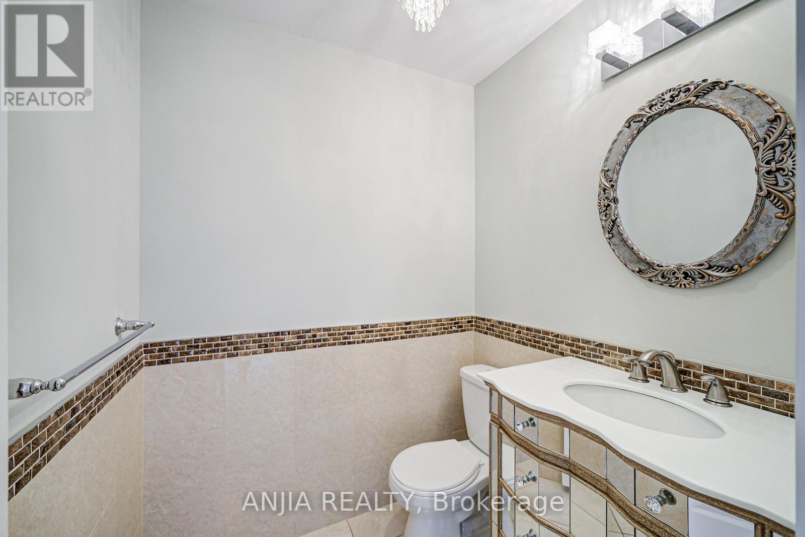 44 Bellini Avenue, Brampton, Ontario  L6P 0E2 - Photo 11 - W12655336