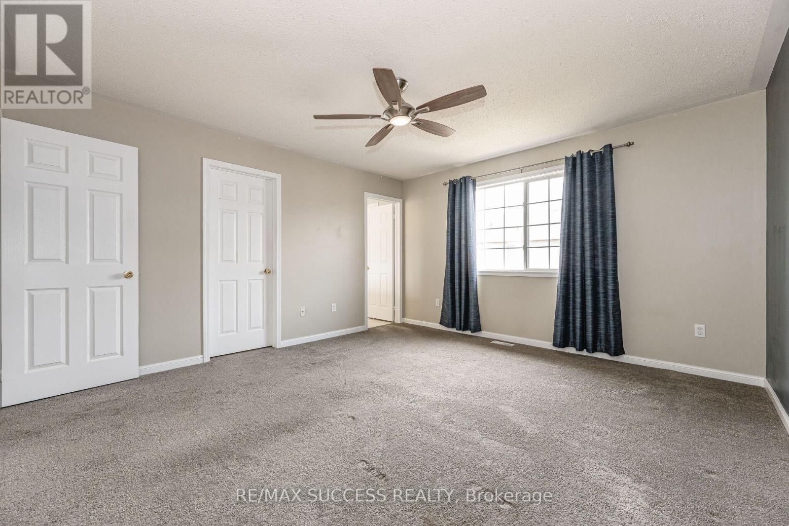 734 Edwards Avenue, Milton, Ontario  L9T 6B4 - Photo 22 - W12655354