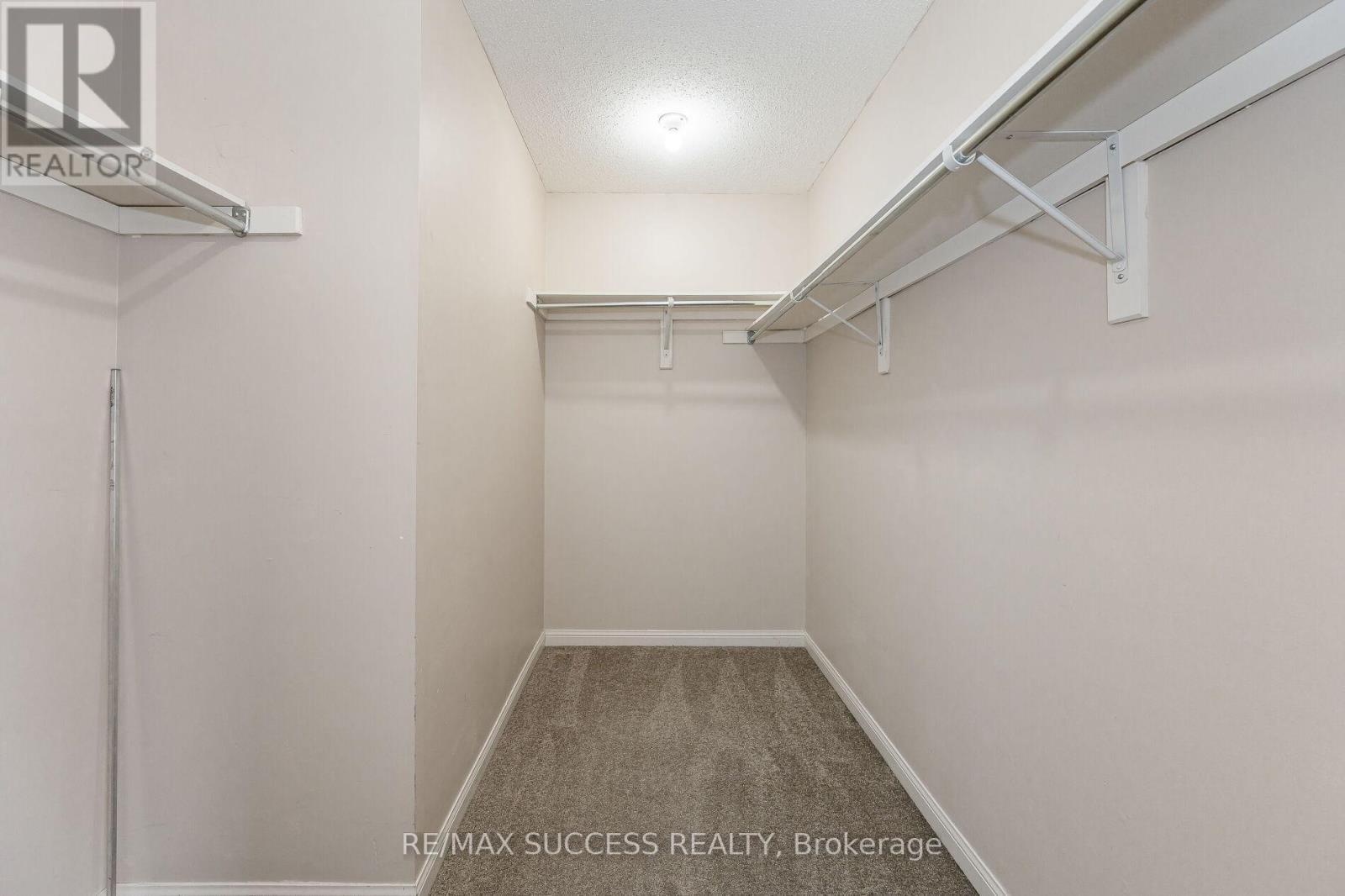 734 Edwards Avenue, Milton, Ontario  L9T 6B4 - Photo 26 - W12655354