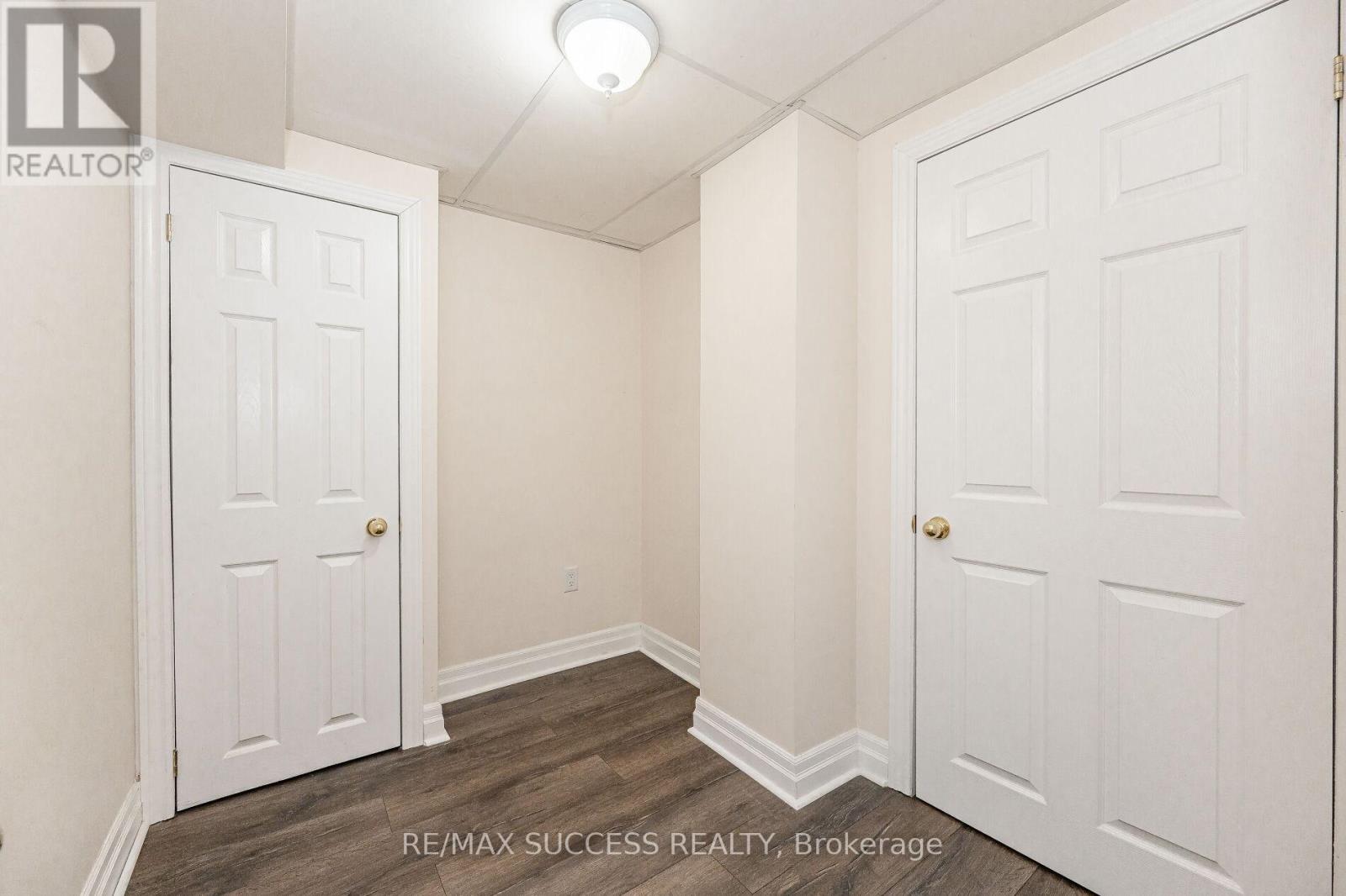 734 Edwards Avenue, Milton, Ontario  L9T 6B4 - Photo 36 - W12655354