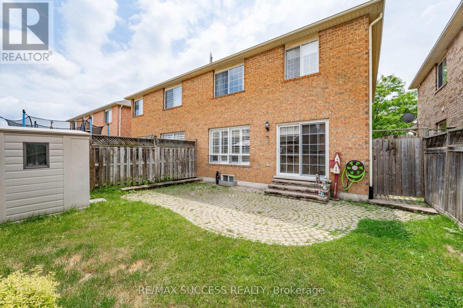 734 Edwards Avenue, Milton, Ontario  L9T 6B4 - Photo 39 - W12655354