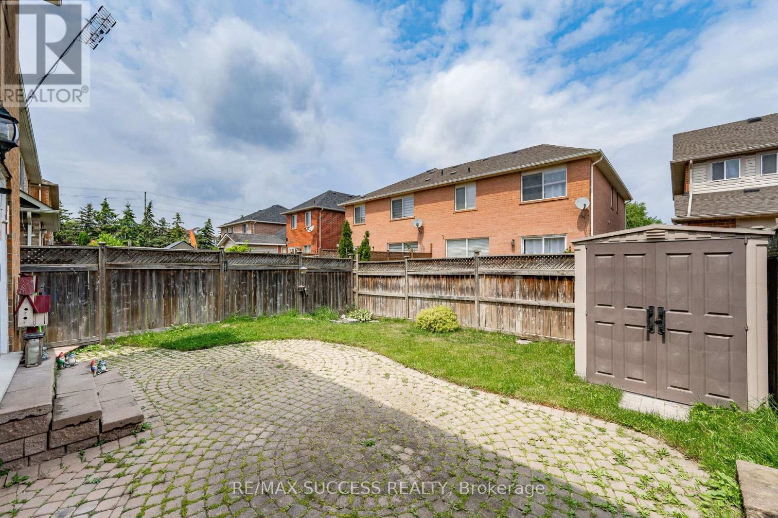 734 Edwards Avenue, Milton, Ontario  L9T 6B4 - Photo 41 - W12655354